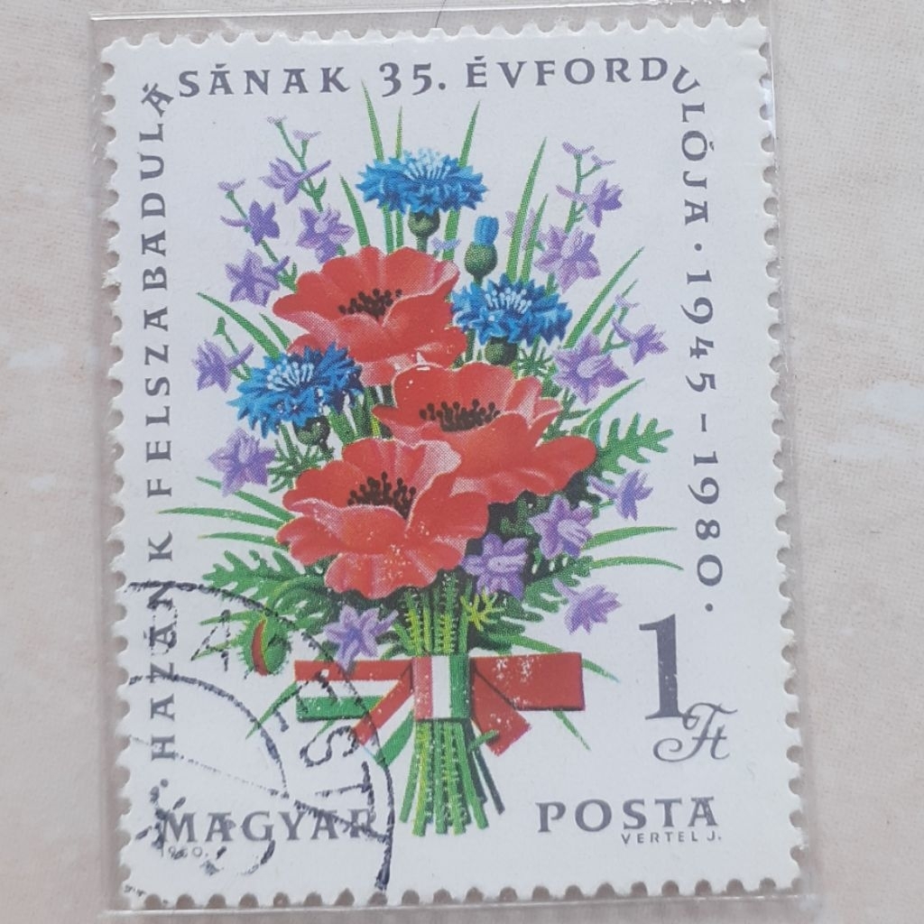 

Perangko Hungaria 35th anniversary of Liberation (Flower bouquet) Tahun 1980