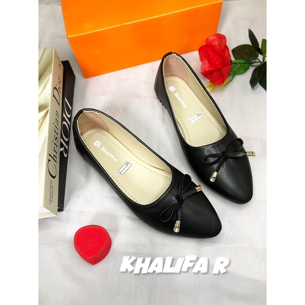 khalifa terbaru  flat shoes wanita hitam cocok buat sekola/main trending premium original