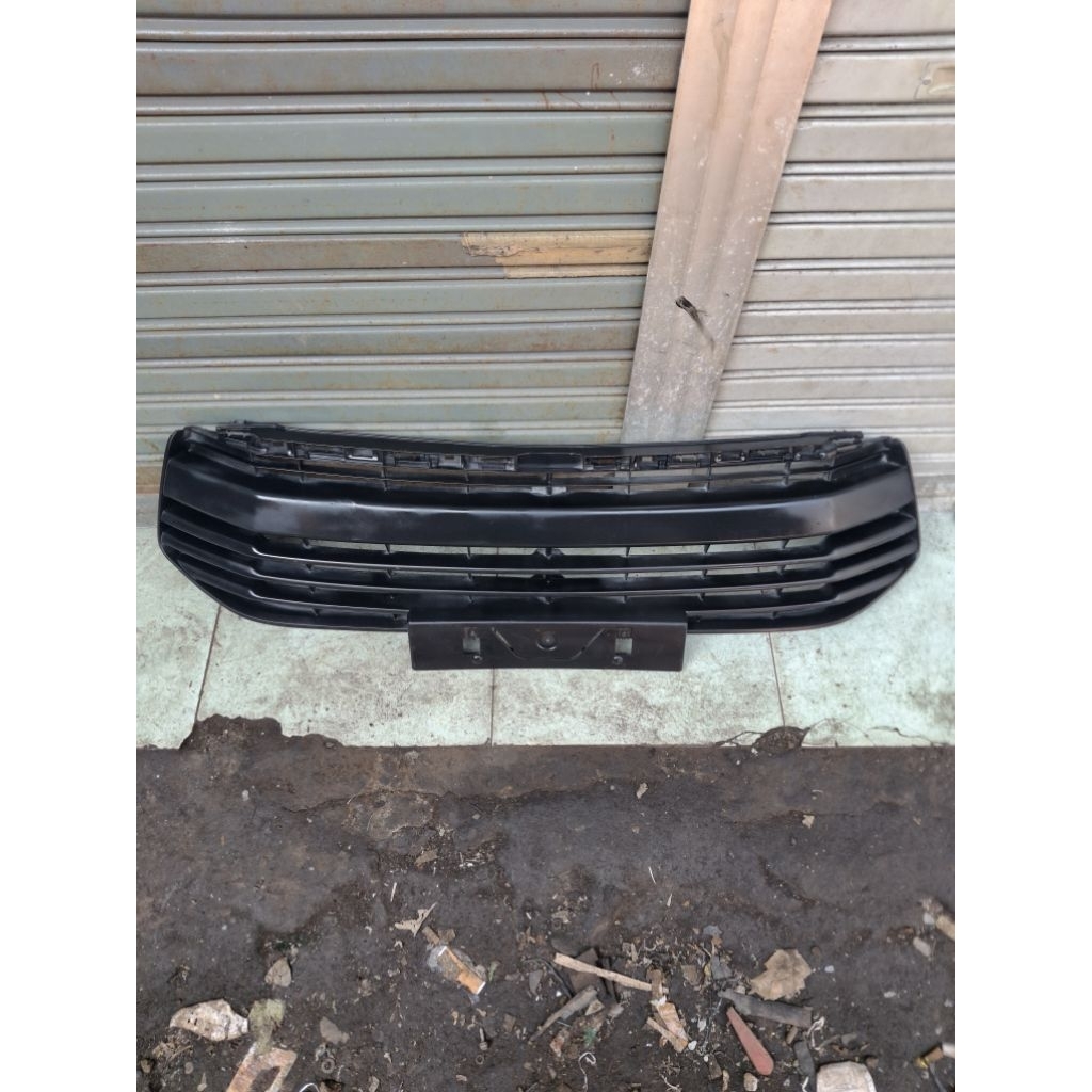 Grill Bumper Depan Innova reborn Type G/V