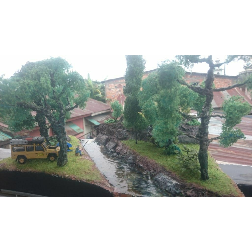 diorama alam hutan