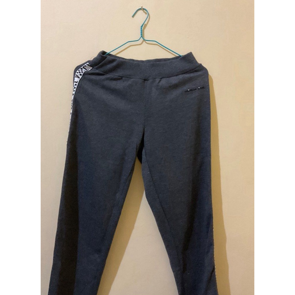 preloved celana training