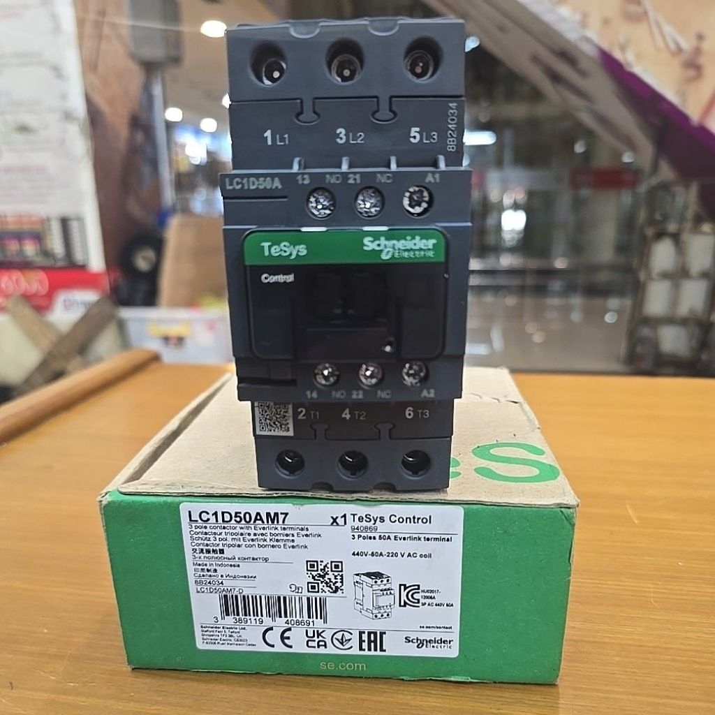 KONTAKTOR LCID50M7 3P-80A Coil 220VAC SNI SCHNEIDER ORI
