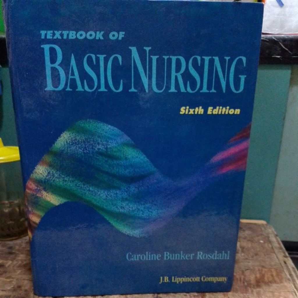 Buku import Basic Nursing hardcover original
