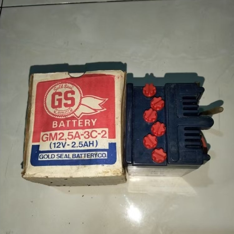 Aki accu 12 volt motor Honda S90 s90z Benly