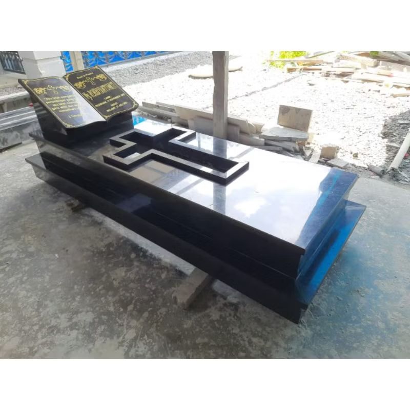 Kijing Makam Salib Dua Tingkat Dengan Nisan Model Kitab