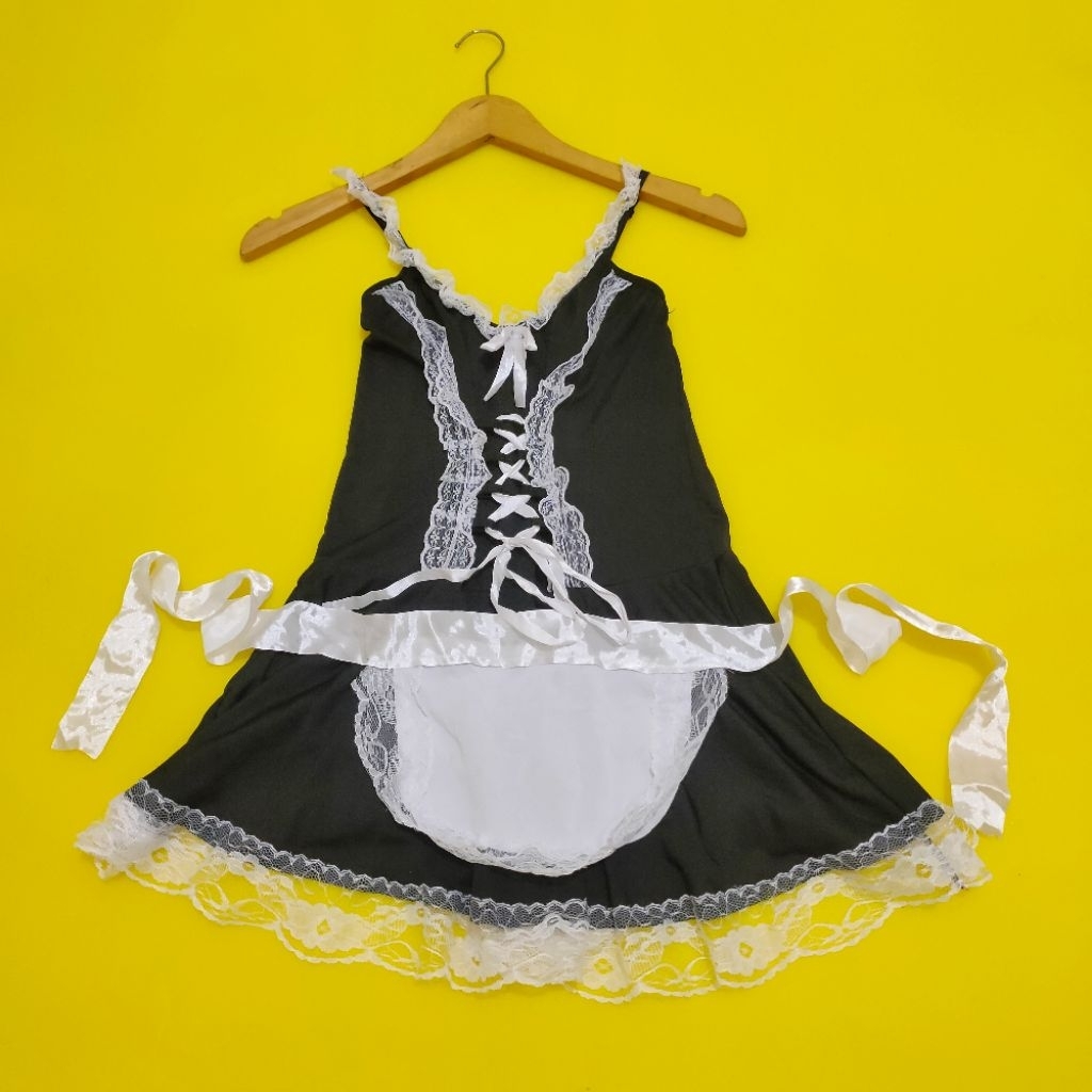 Preloved charming maid lingerie