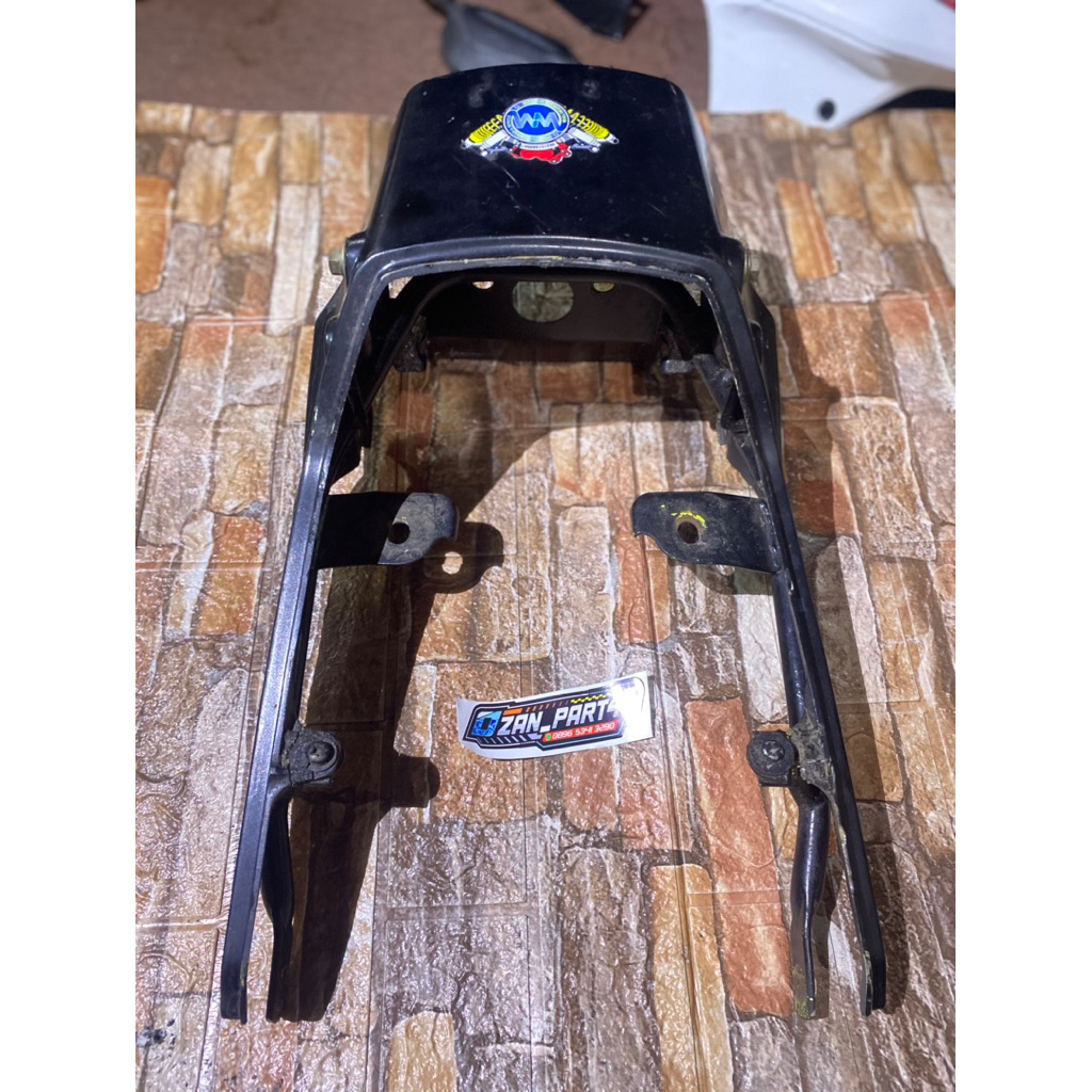 COVER BODI BELAKANG RX SPESIAL ORIGINAL SCOND 1 seat behel belakang
