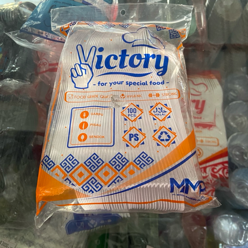 Sendok makan plastik bening isi 100