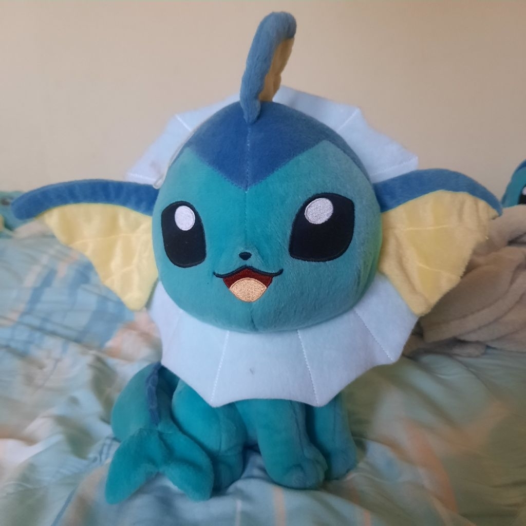 BONEKA PLUSH VAPOREON POKEMON BANPRESTO
