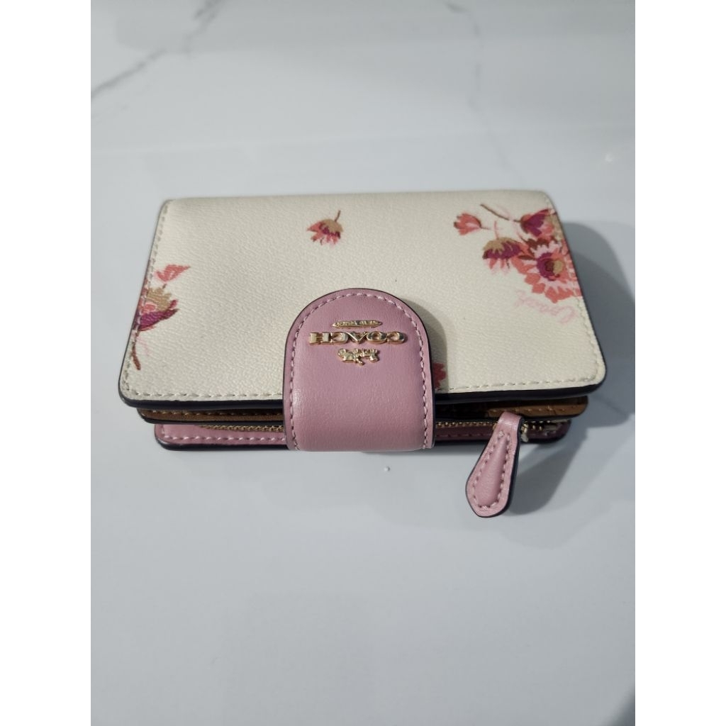 Dompet Coach Original – Motif Floral Pink Cream, Kondisi Mulus