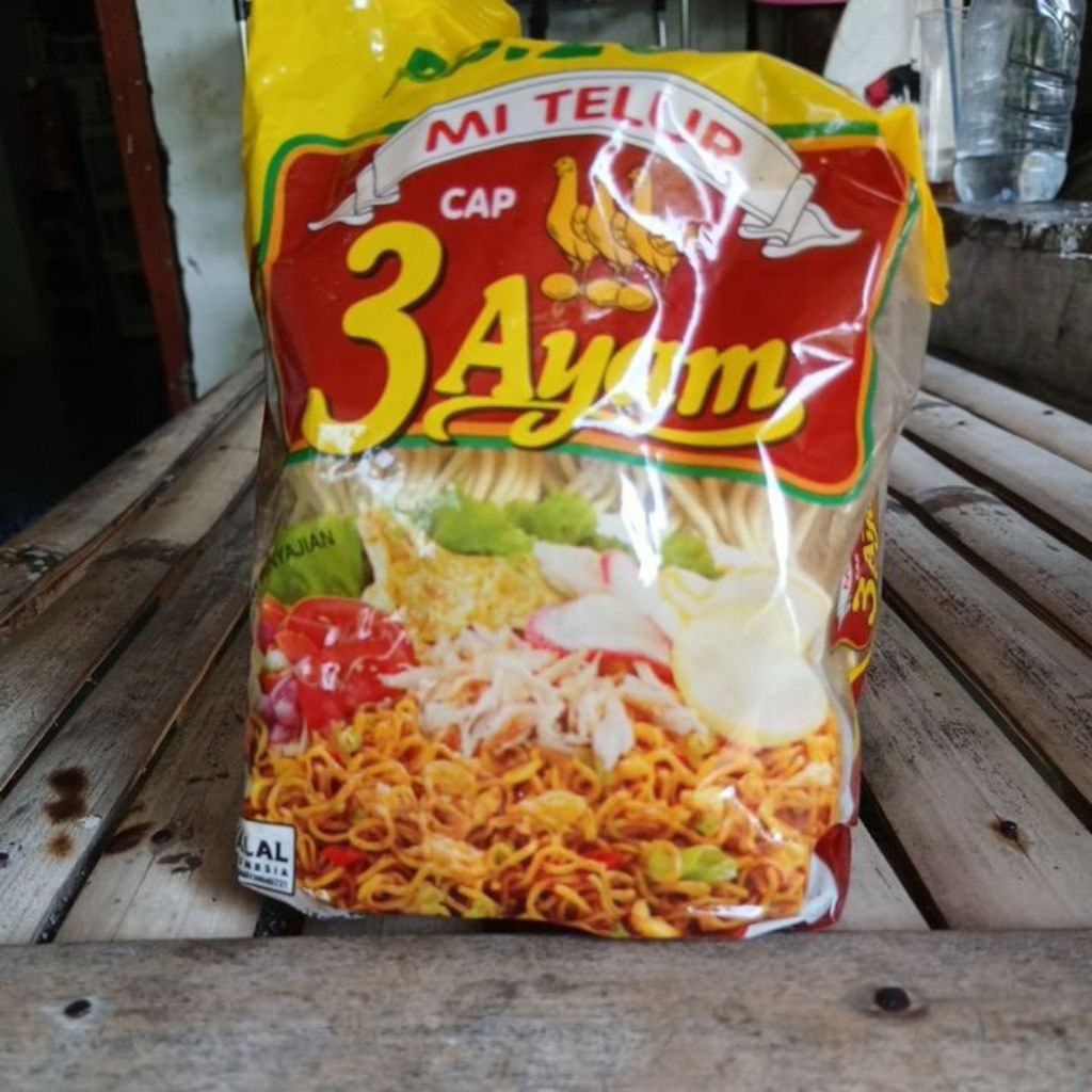 

Mie cap 3 ayam perbungkus