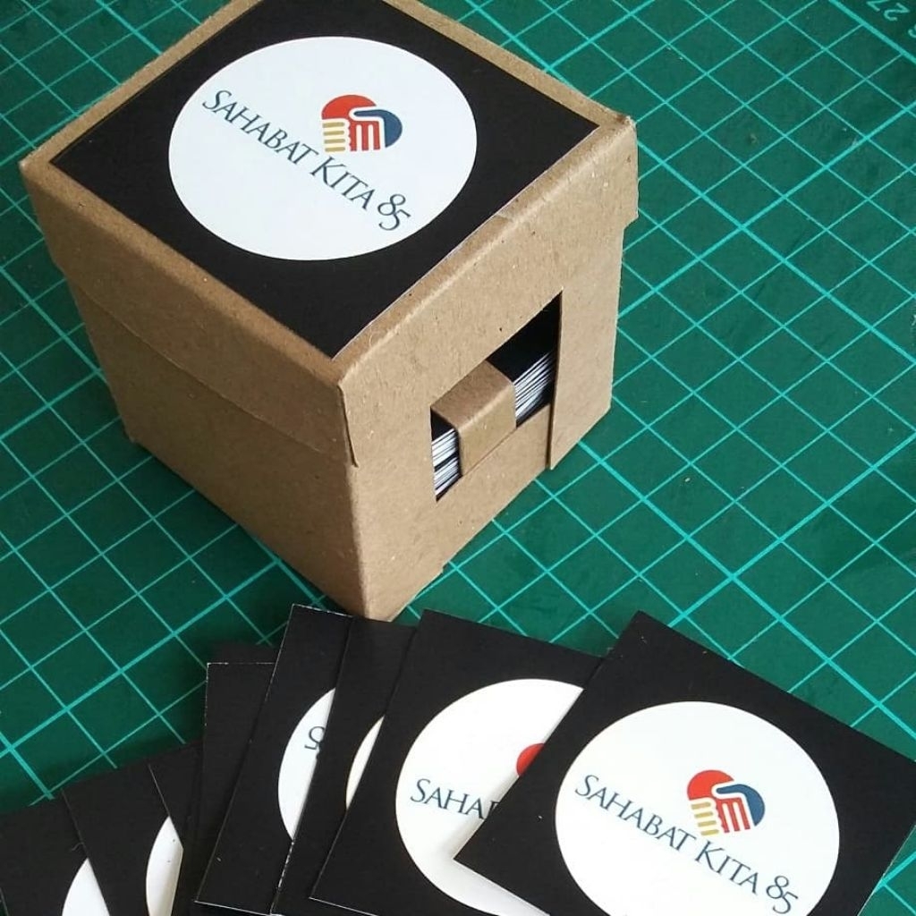 

Stiker Vinyl Full Color 5 x 5 cm.