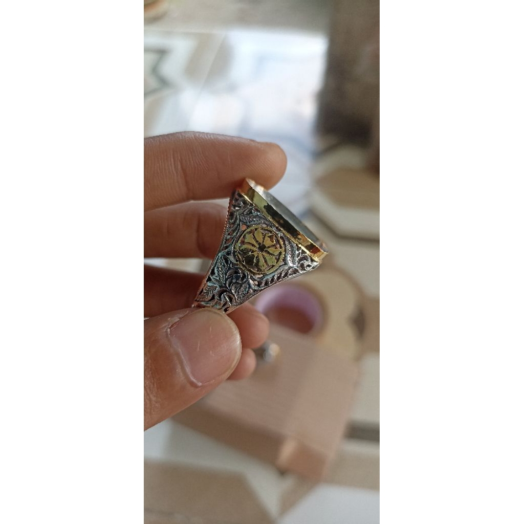 RING BATU AKIK BAHAN KUNINGAN SARI