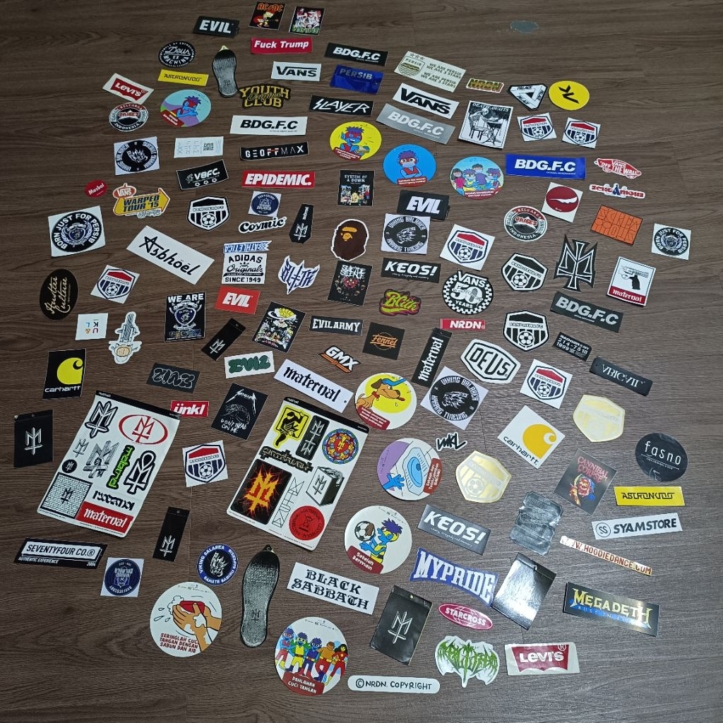 

Stiker brand, band, dll semuanya