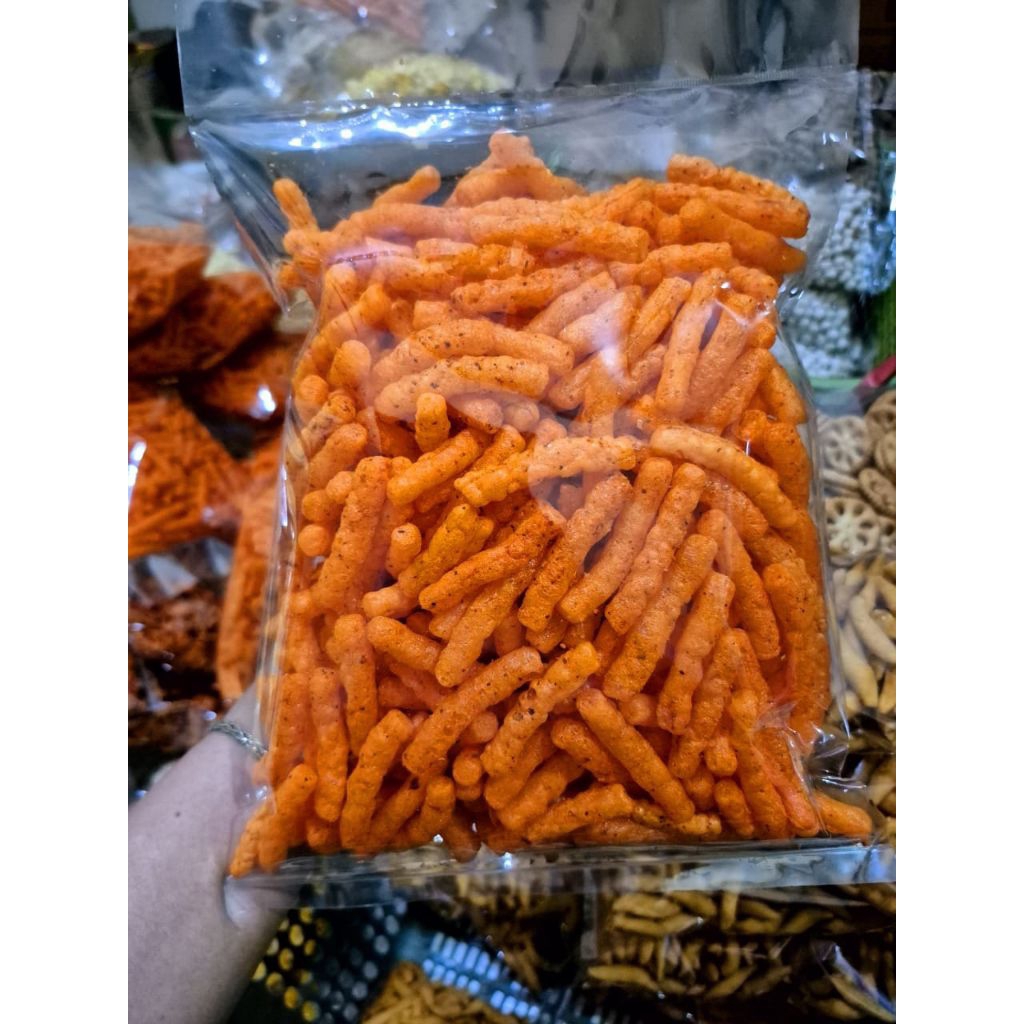 

KERUPUK STIK KMP PEDAS 200GR KERUPUK JADUL RENYAH GURIH ENAK SNACK CEMILAN