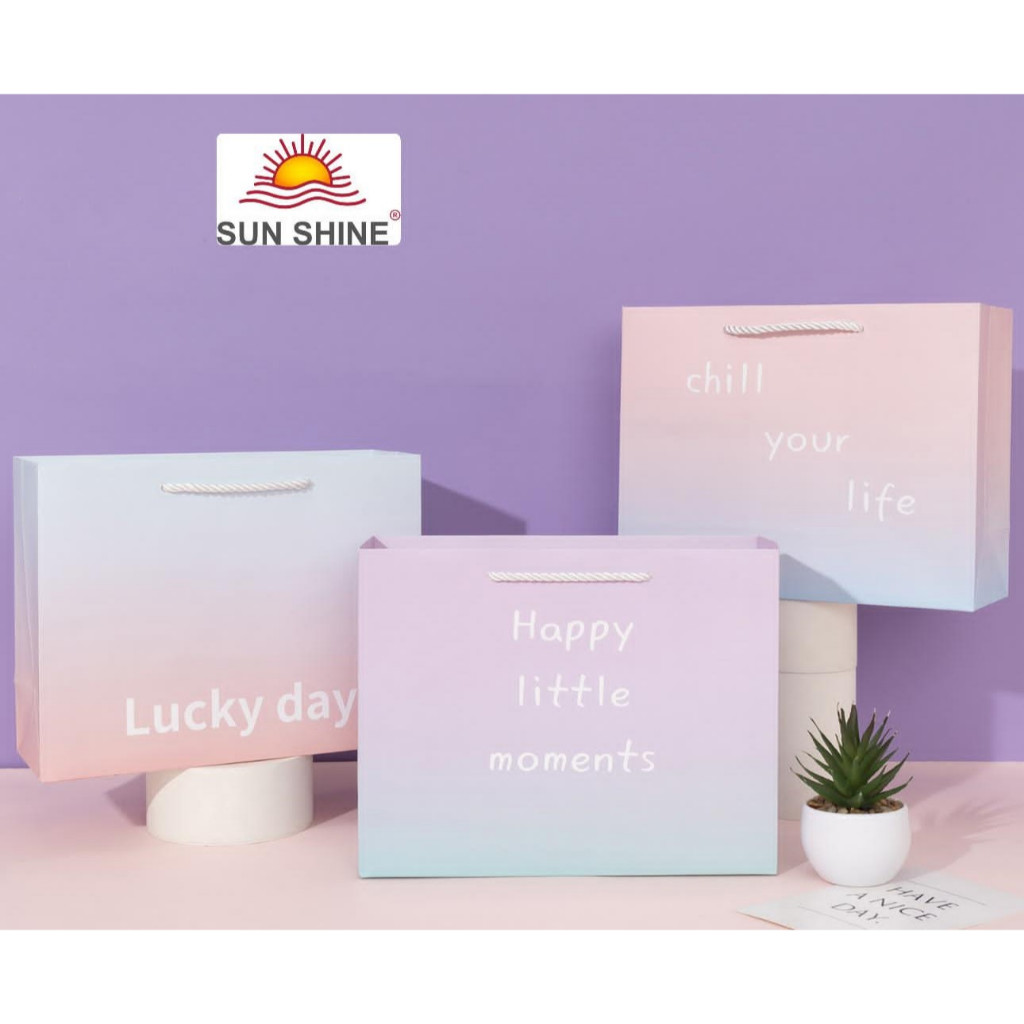 

Tas Kado Suvenir Paper Goodie Bag Tebal Bagus Lucu Medium Besar Horisontal Miring Kecil