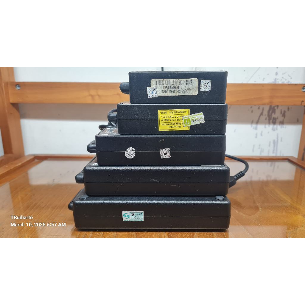 Charger Power Adaptor Laptop Lenovo Berbagai Seri