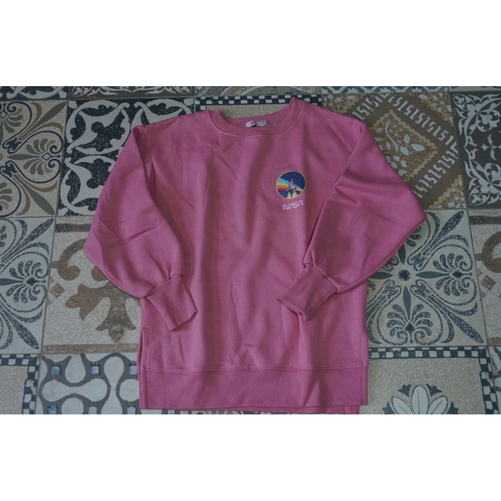 Preloved Sweatshirt Bershka