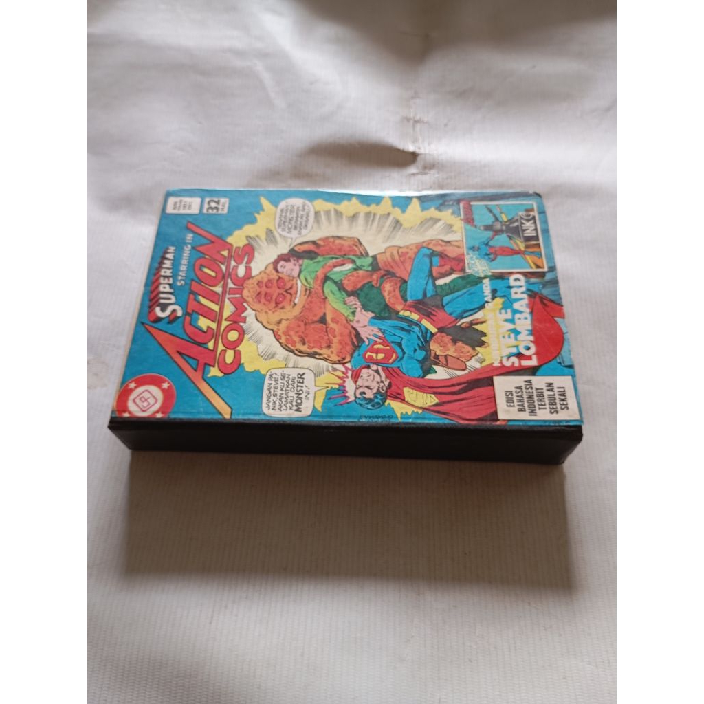 Bundel Komik Superman Cypress