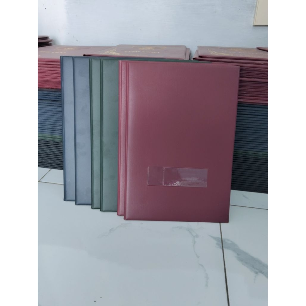 

Map Polos || Sampul Polos, Isi 10 Lembar (Merah Marun)