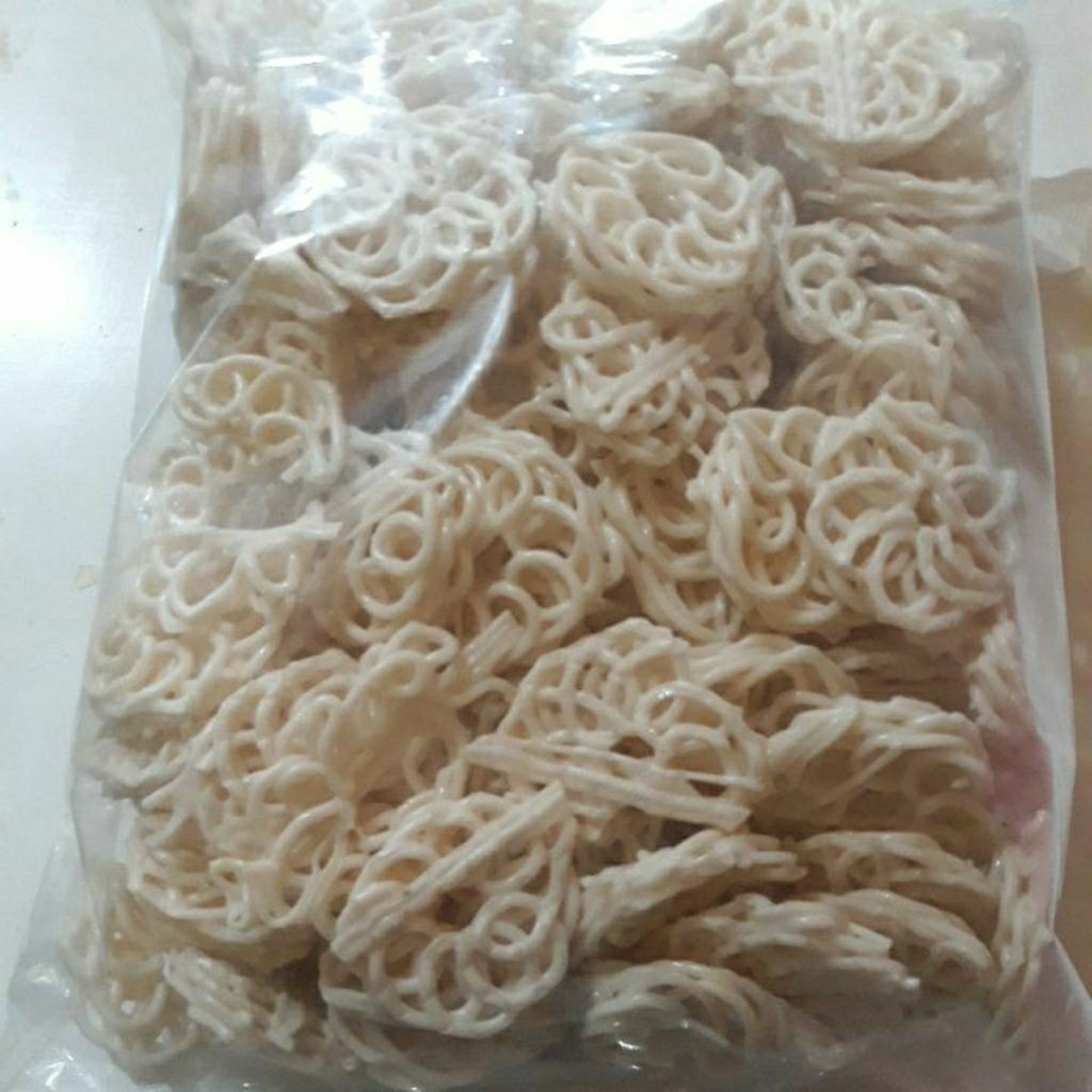 

Kerupuk ikan mentah keriting kecil 500 gram