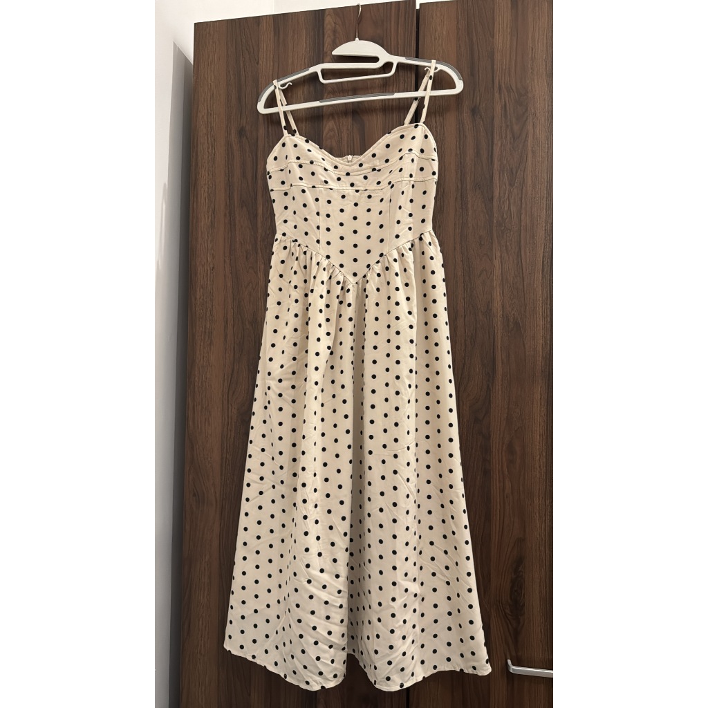 PRELOVED DAZY LONG DRESS POLKADOT WHITE MIDI DRESS / DRESS PANJANG PUTIH WANITA / GAUN TANPA LENGAN