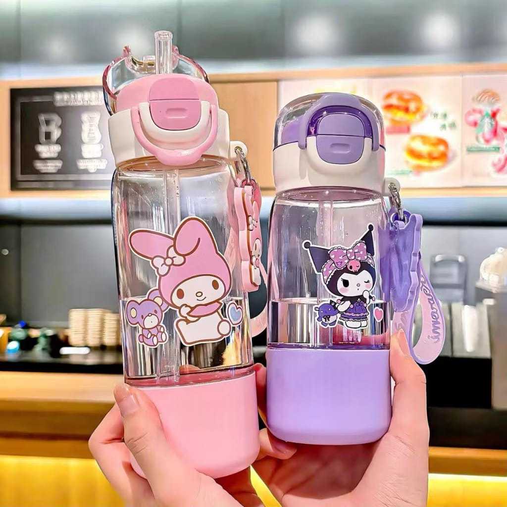 Botol Minum Anak Sekolah 2in1 Karakter Sanrio Ukuran 420ML Tali Pendek Free Sticker Anti Tumpah