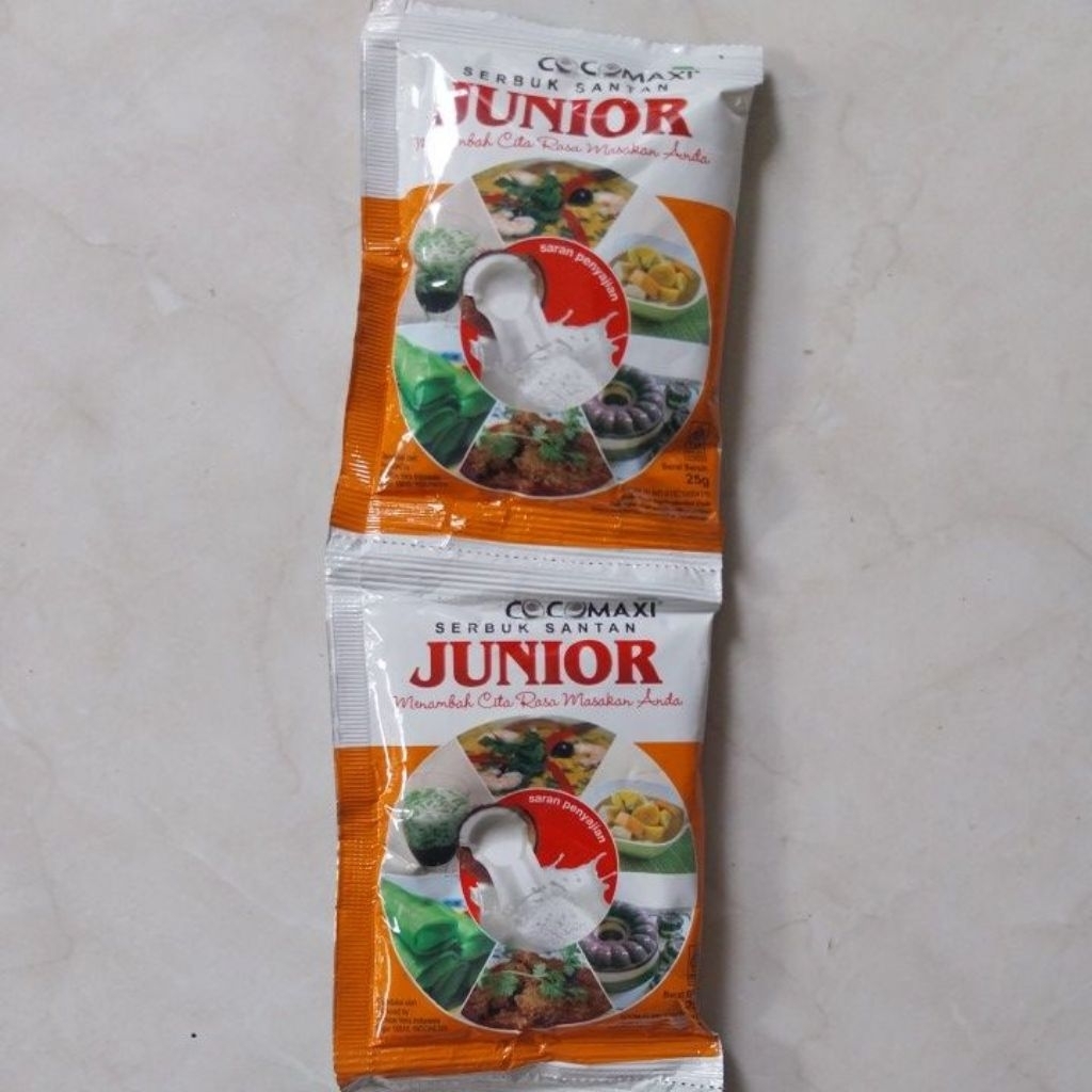 

Cocomaxi Santan Bubuk Junior 1 renteng renceng isi 10 Sachet