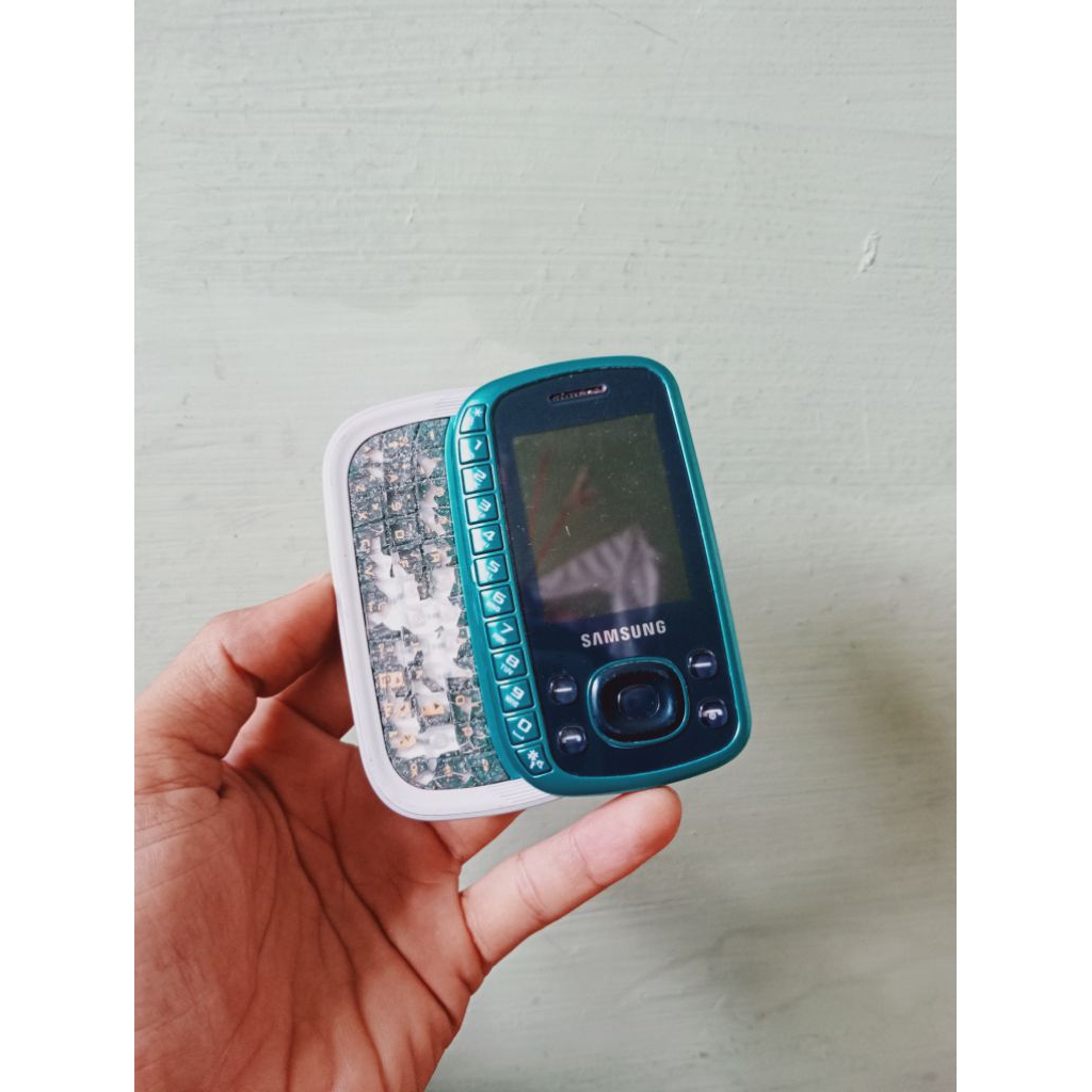 hp handphone samsung gt b3310