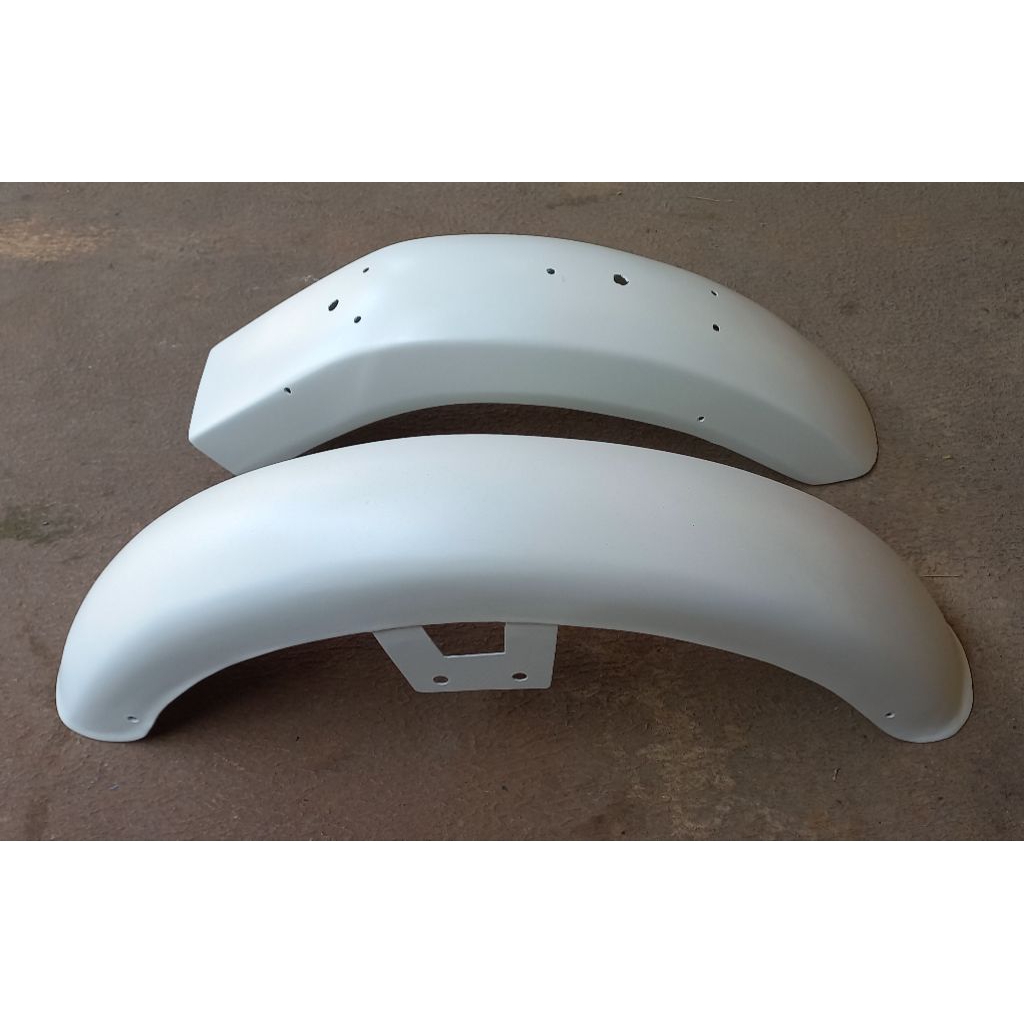 spakbor Kawasaki W175 custom