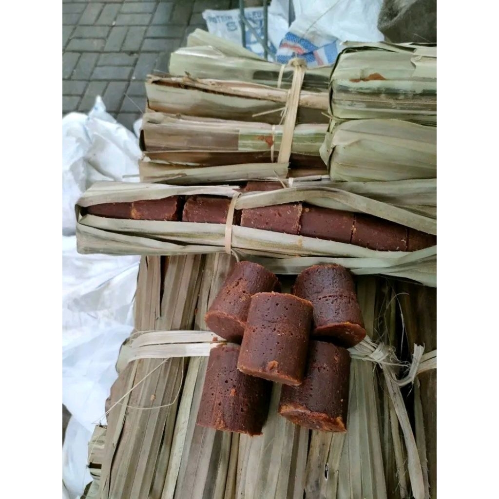 

Gula aren asli 100% murni organik paket 2KG/lebih murah beli 2