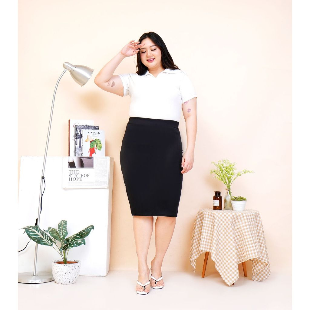 Rok Kerja Pendek Wanita /  Span Pendek Scuba jumbo / Rok Kerja Wanita  / Rok Span Pendek Selutut