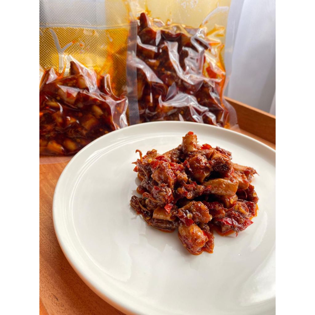 

Cumi pedas /cumi asin pedas/cumi baby pedas balado 100gram 250gram