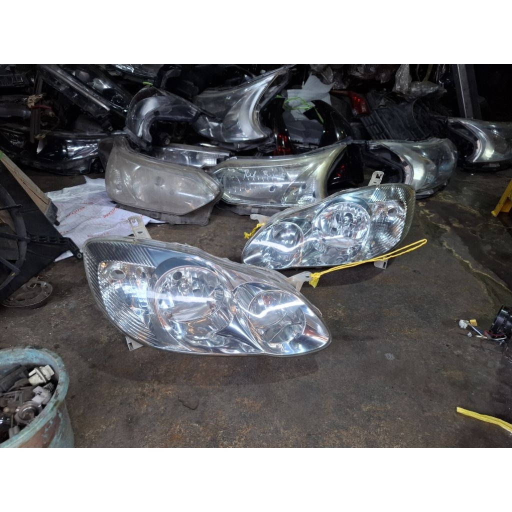Headlamp Altis 2002 - 2005 Original