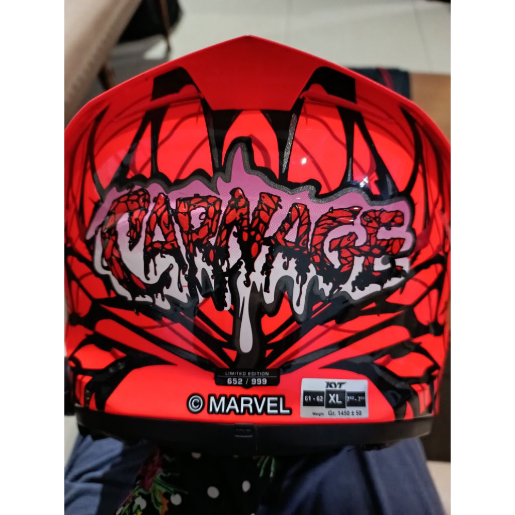 Helm KYT x Marvel Venom Carnage Limited Edition ke 652/999