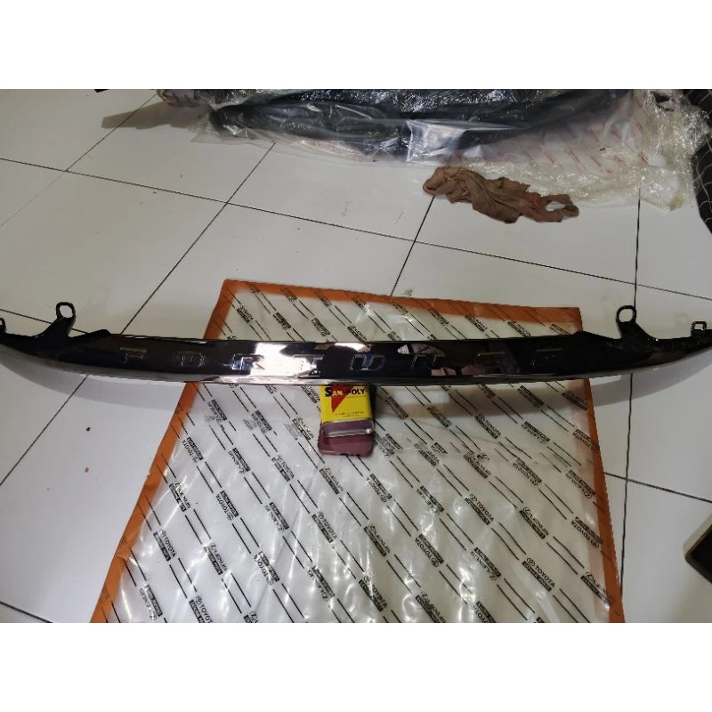 List Lis Trunklid Trunk Lid Pintu Bagasi Belakang Black Chrome All New Fortuner VRZ TRD GR SPORT 201