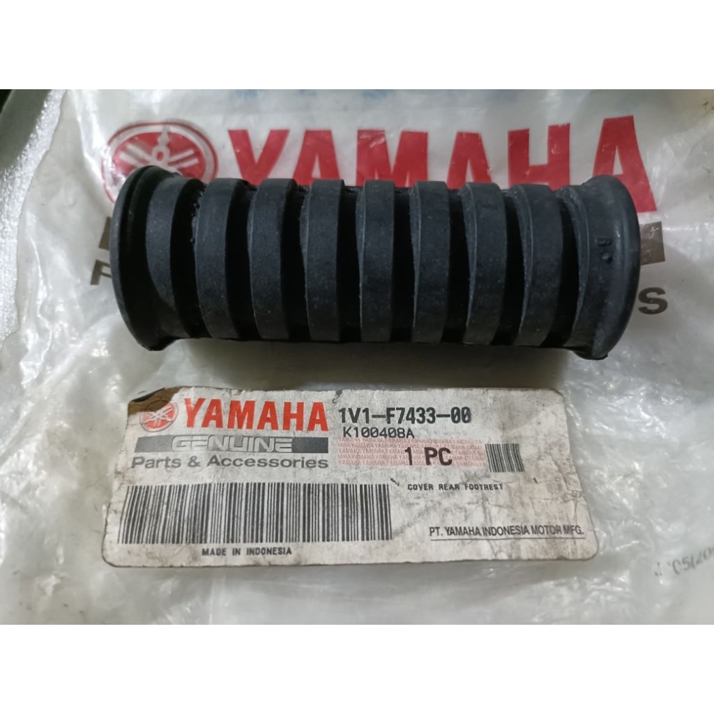 Karet footstep yamaha rxk rxking rxs rxz rzr rx100 rx125 original nos bagian belakang