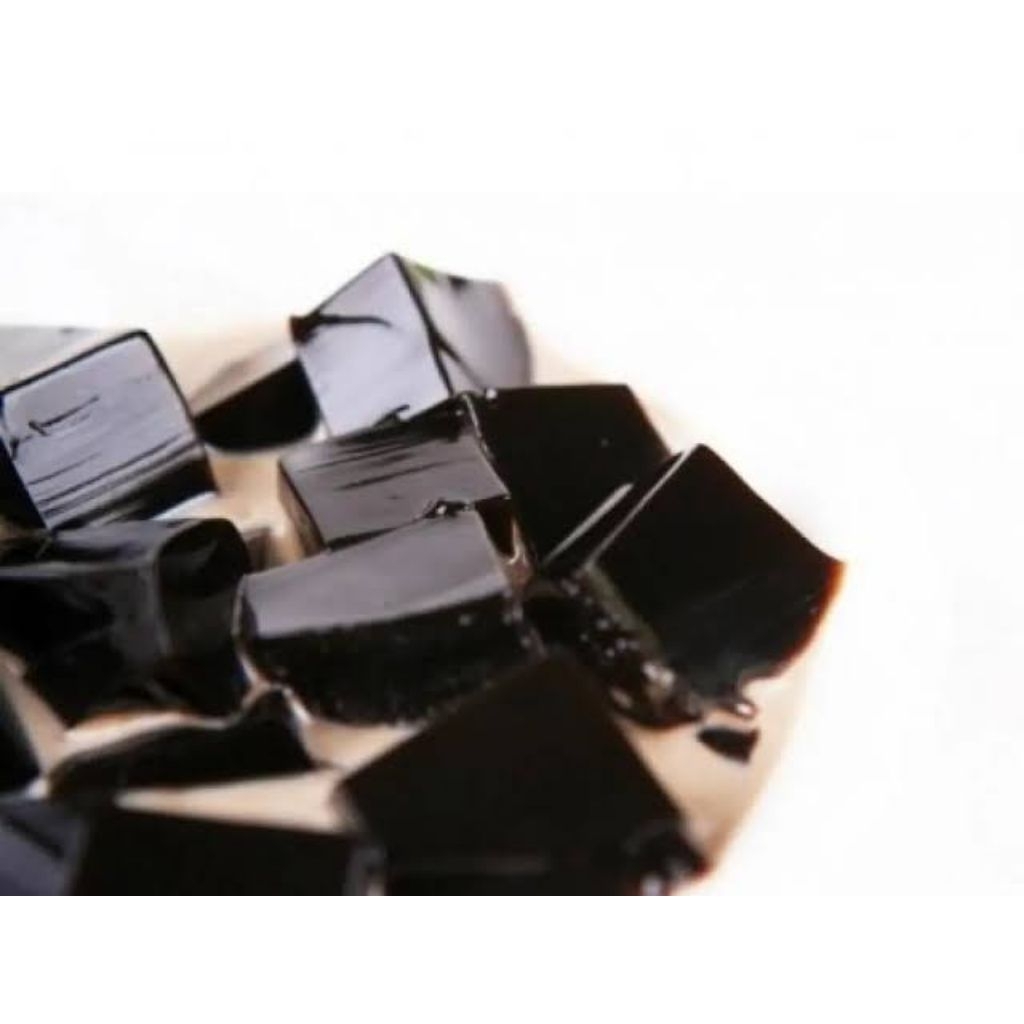 

Cincau Hitam Siap Pakai - Segar & Lembut / Per Pack 500gr