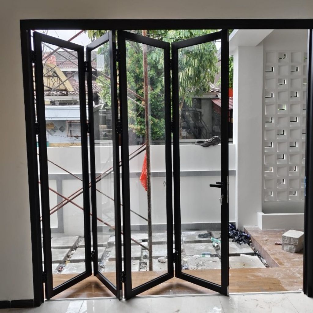 pintu lipat alumunium kaca isi 4 daun tinggi 200 lebar 250 cm kusen 4"