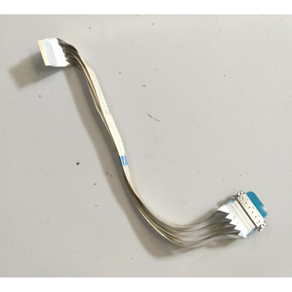 FLEKSIBEL LG MONITOR TV LED 22MT48AF - PT . ATIYLPD 19V - 1.6A