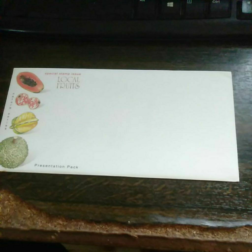 

Prangko Singapore local fruits