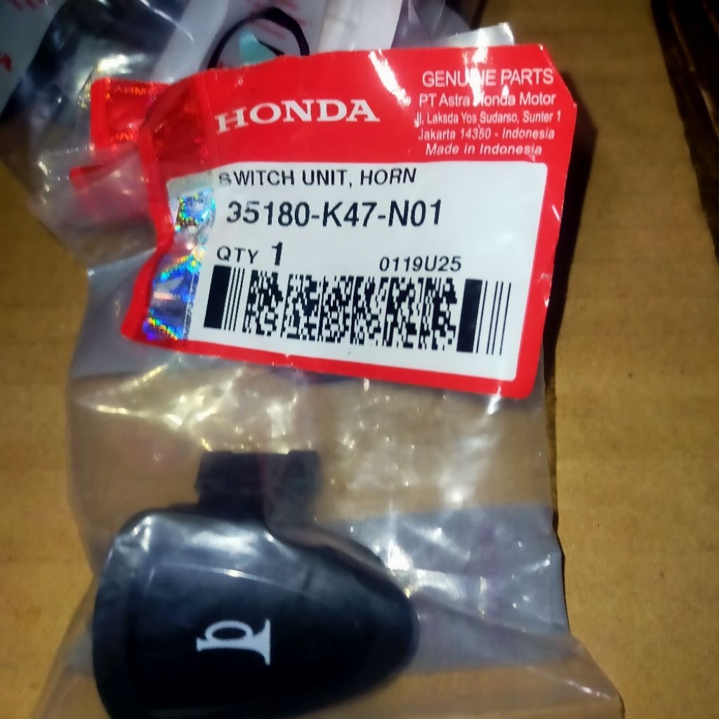 Tombol Klakson Revo Absolute/Beat Fi/Vario Fi Original AHM Genuine Part