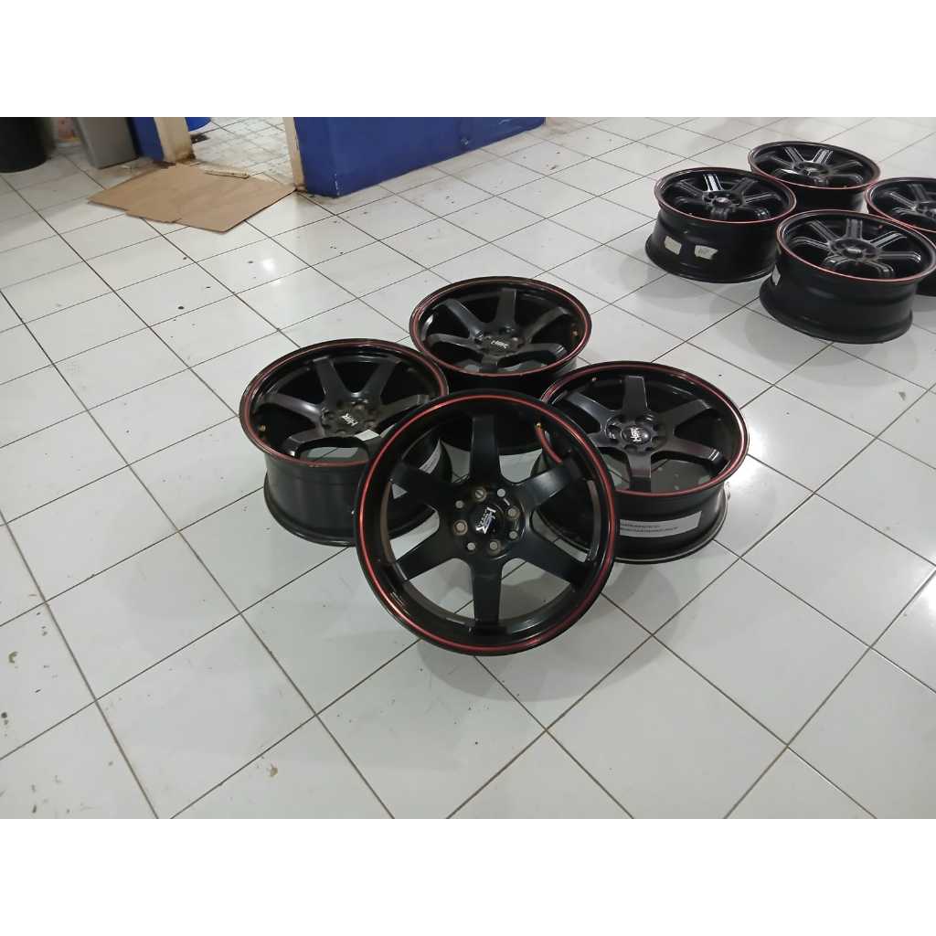 Velg second hsr tokyo ring 17 lebar celong cocok buat mobil yaris,agya,jazz,ayla,accord vti
