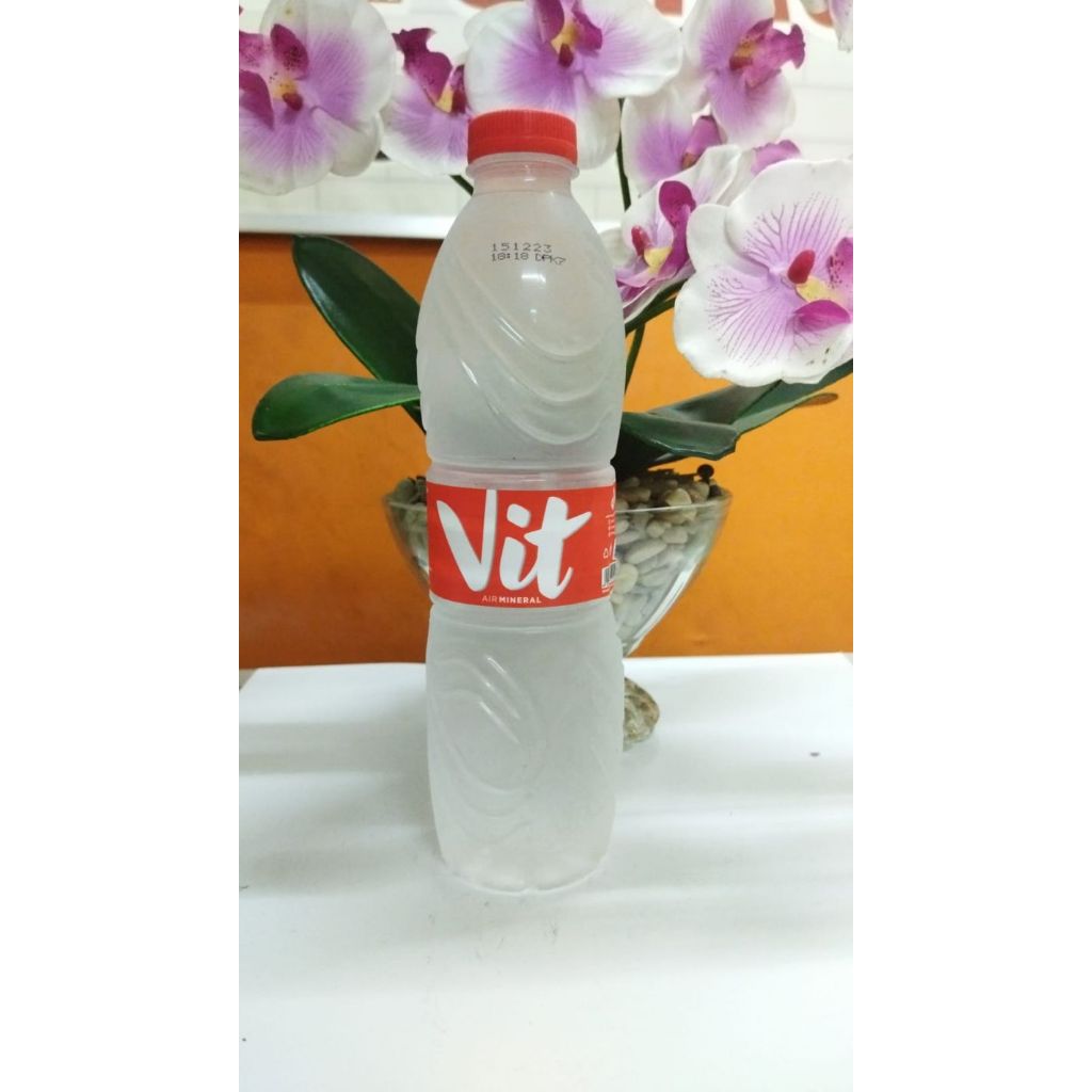 

Air Mineral Vit 600 ML 1 Dus