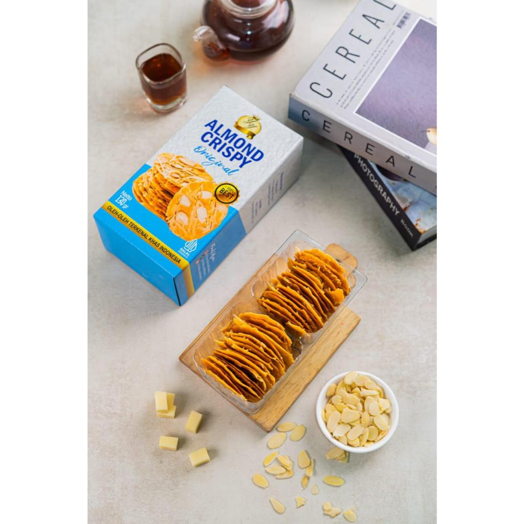 

Almond Crispy Cheese Original, Oleh-oleh Surabaya dengan rasa yang nikmat dan harga terjangkau