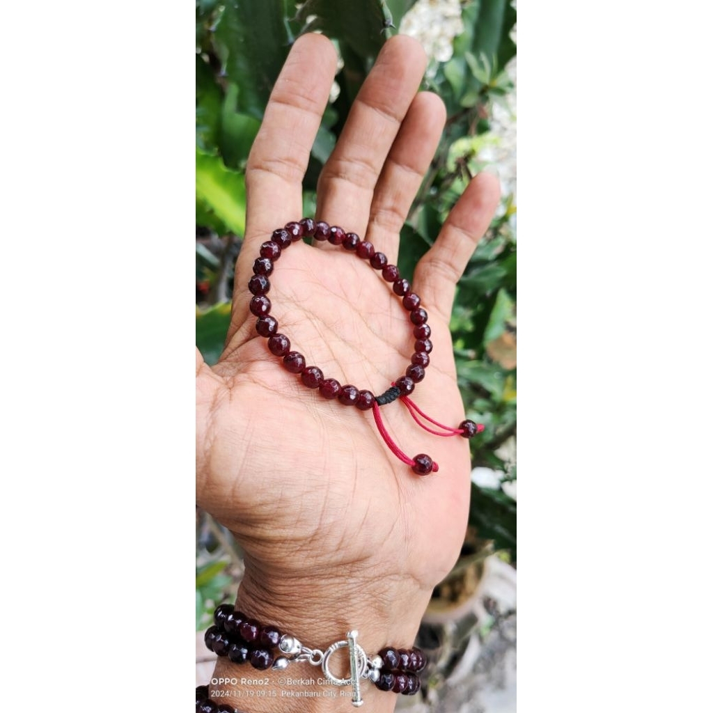 Gelang Red Garnet Cutting 6 mm.
