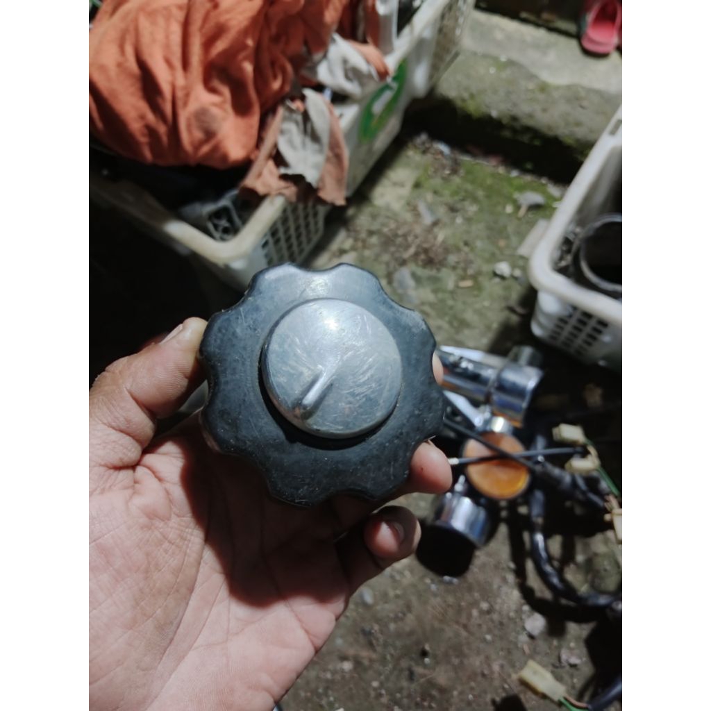 Tutup tangki honda win original copotan