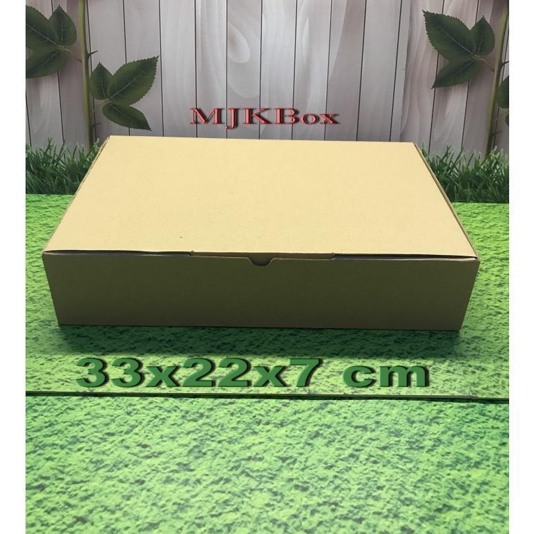 

Kardus karton uk. 33x22x7 cm...die cut box kotak Souvenir -dll