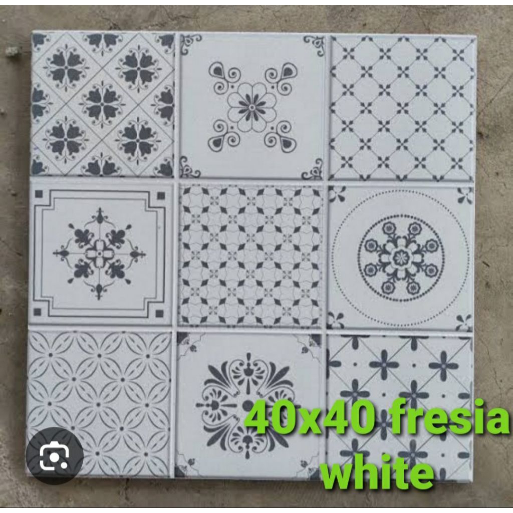 Keramik Lantai 40x40 motif batik Fresia white