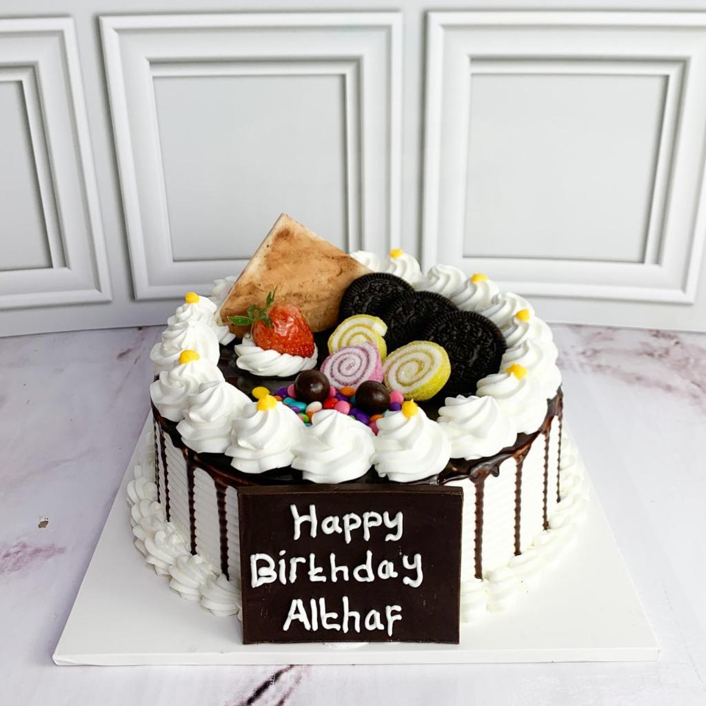 

Kue Ulang Tahun/Birthday Cake/Kue Ultah Tema Classic/Classic Cake/Kue Birthday Jakarta/Classic